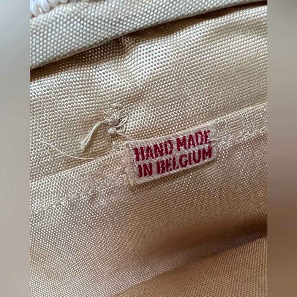 None unique beaded
